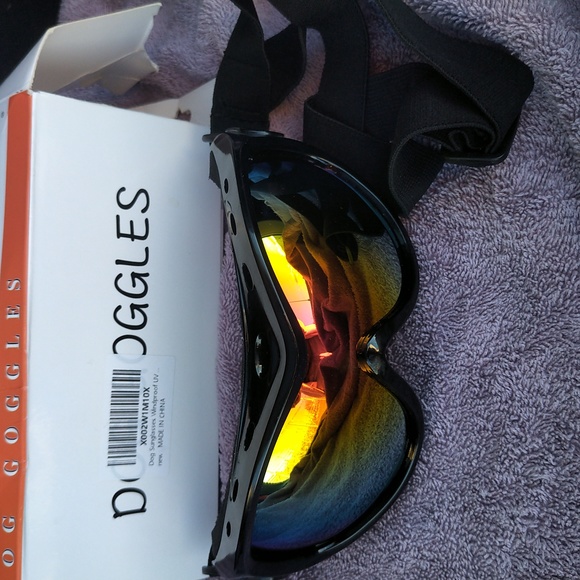 😄😄Free with any purchase over $30😄😄Doggy booties and doggie goggles! - Picture 10 of 12